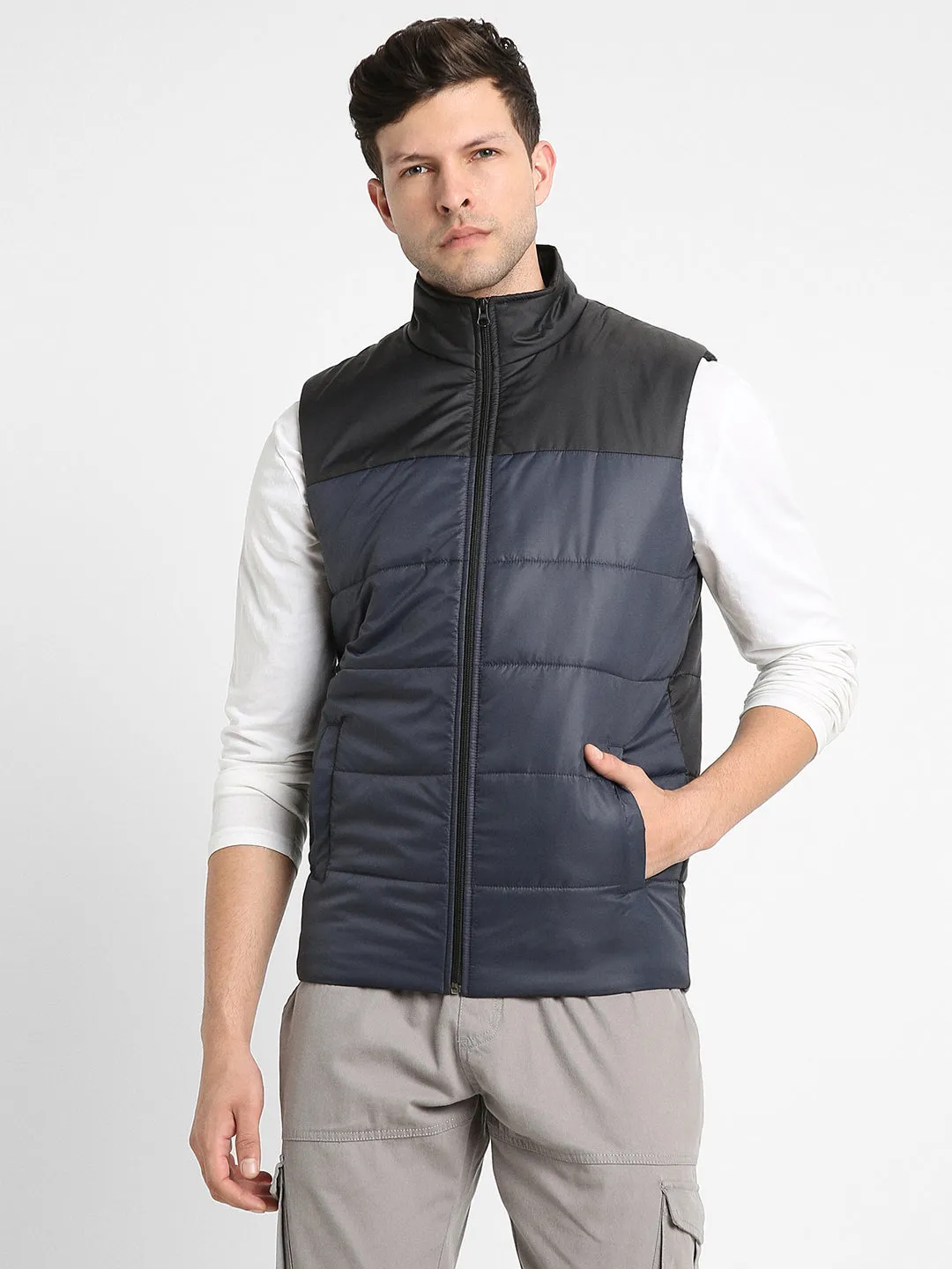 Men's Mock Neck Regular Fit Colourblocked Gilet Jacket