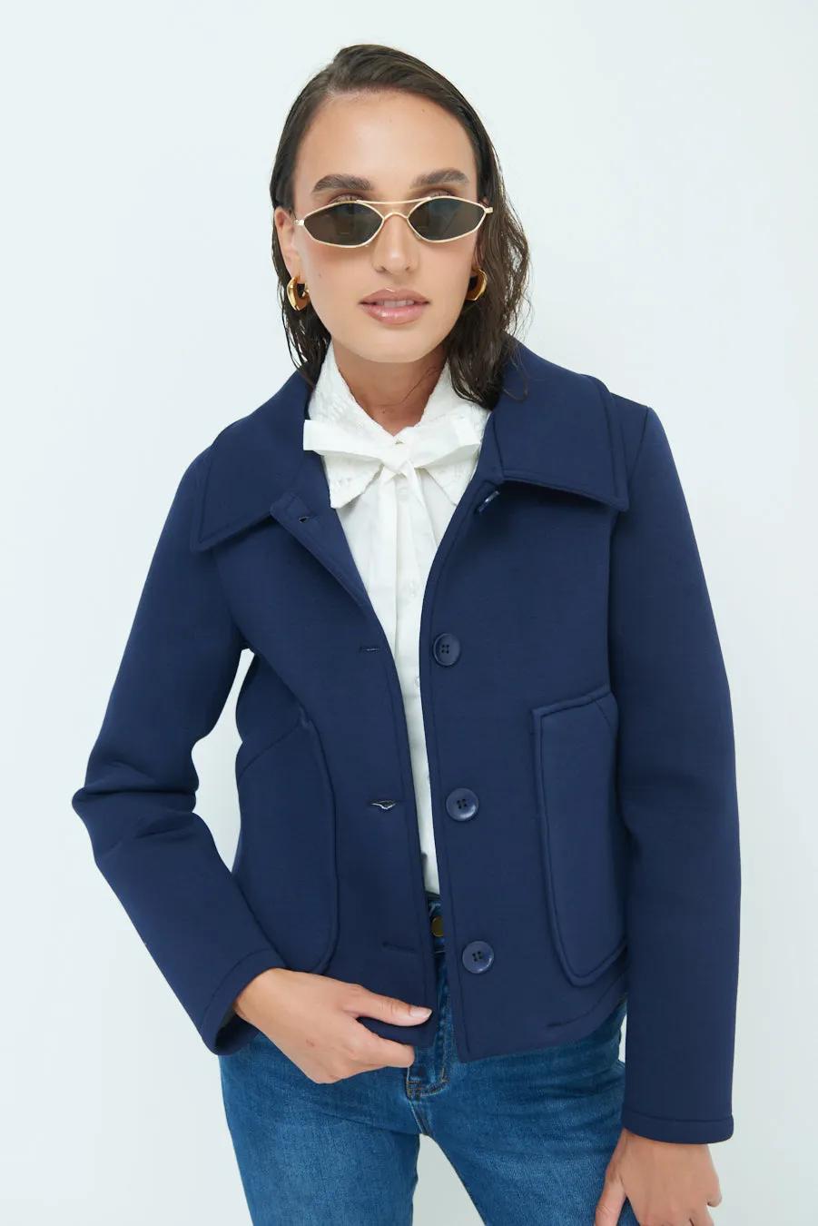 Stylish cropped jacket with classic collar wholesale